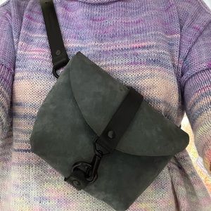 Glad & Young ghost leather Fanny pack